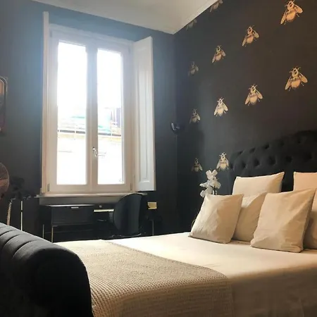 Lippi 42 Single Room's In With Garden Konukevi *