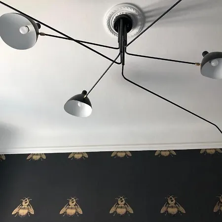 Lippi 42 Single Room's In With Garden Milano