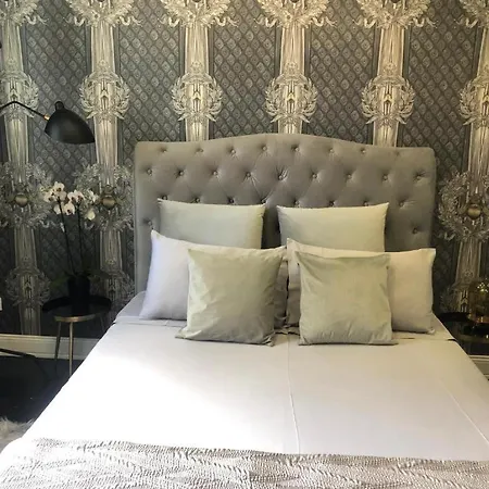 Lippi 42 Single Room's In With Garden Konukevi