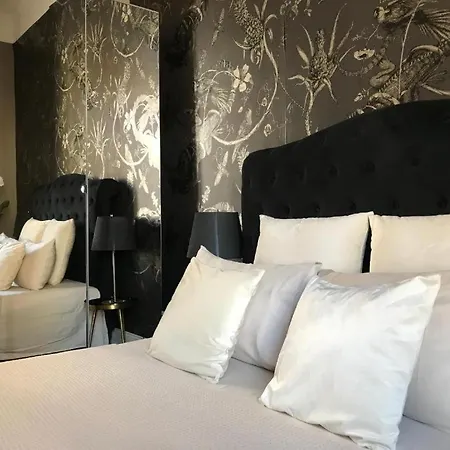 Lippi 42 Single Room's In With Garden * Milano